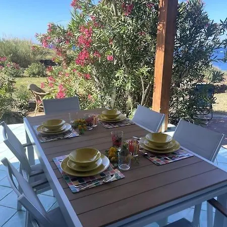 Ferienhaus Casa Nocilla, Un Dammuso Sul Mare! Campobello