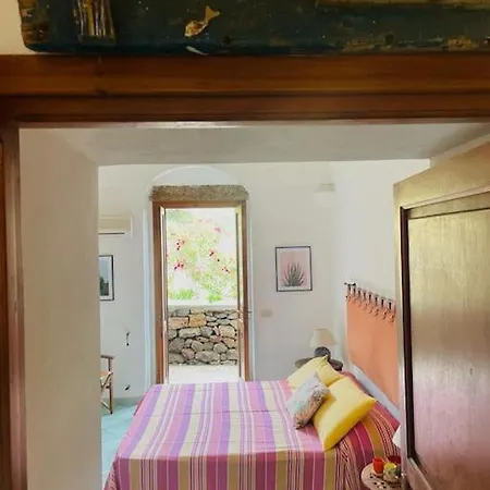 Ferienhaus Casa Nocilla, Un Dammuso Sul Mare! Campobello