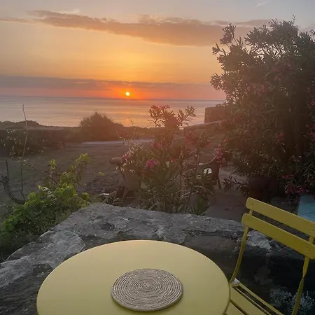 Ferienhaus Casa Nocilla, Un Dammuso Sul Mare!